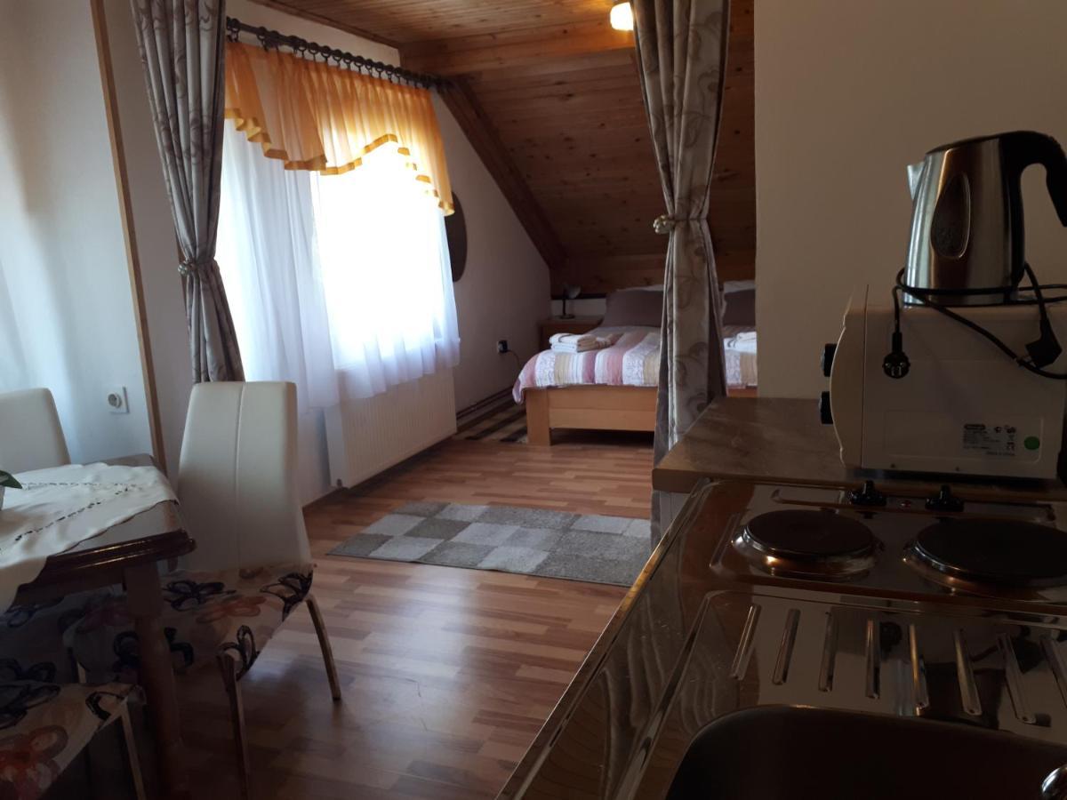 Guest House Family Varda Plitvice Lakes Plitvicka Jezera Ngoại thất bức ảnh