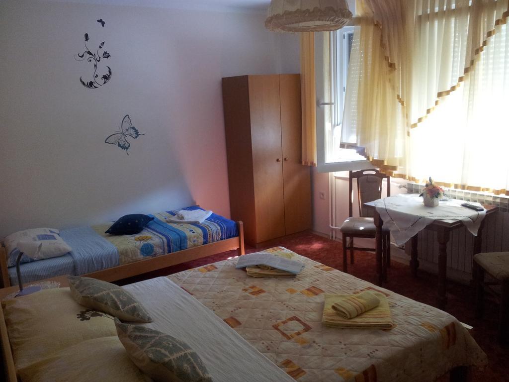 Guest House Family Varda Plitvice Lakes Plitvicka Jezera Ngoại thất bức ảnh