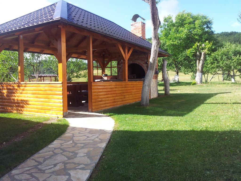 Guest House Family Varda Plitvice Lakes Plitvicka Jezera Ngoại thất bức ảnh